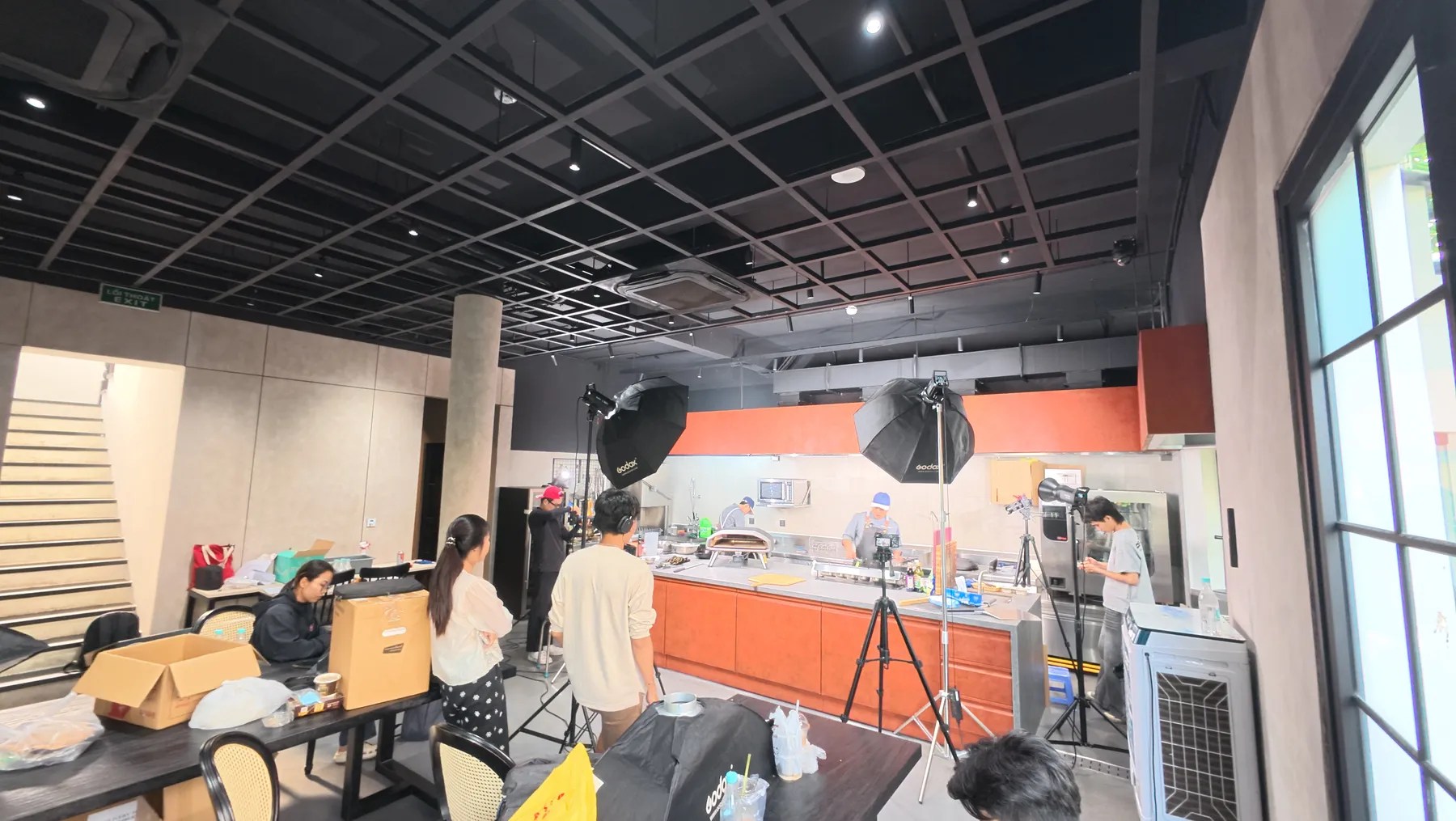 Location setup, wide view